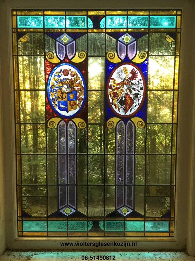 Glas-in-Lood gerestaureerd en ingebouwd in isolatieglas te Bilthoven