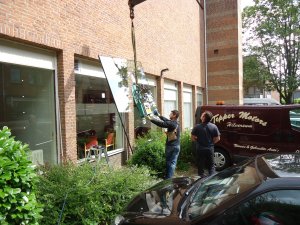 Vervangen enkelglas door HR++ isolatieglas Ichthuskerk Amersfoort.